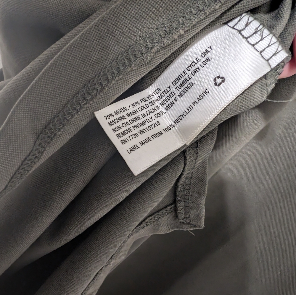 NWOT Olive Pocket T Shirt - Picture 4 of 4
